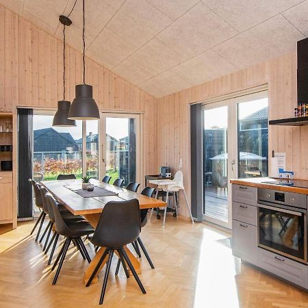 10 Person Holiday Home In הדרסלב מראה חיצוני תמונה