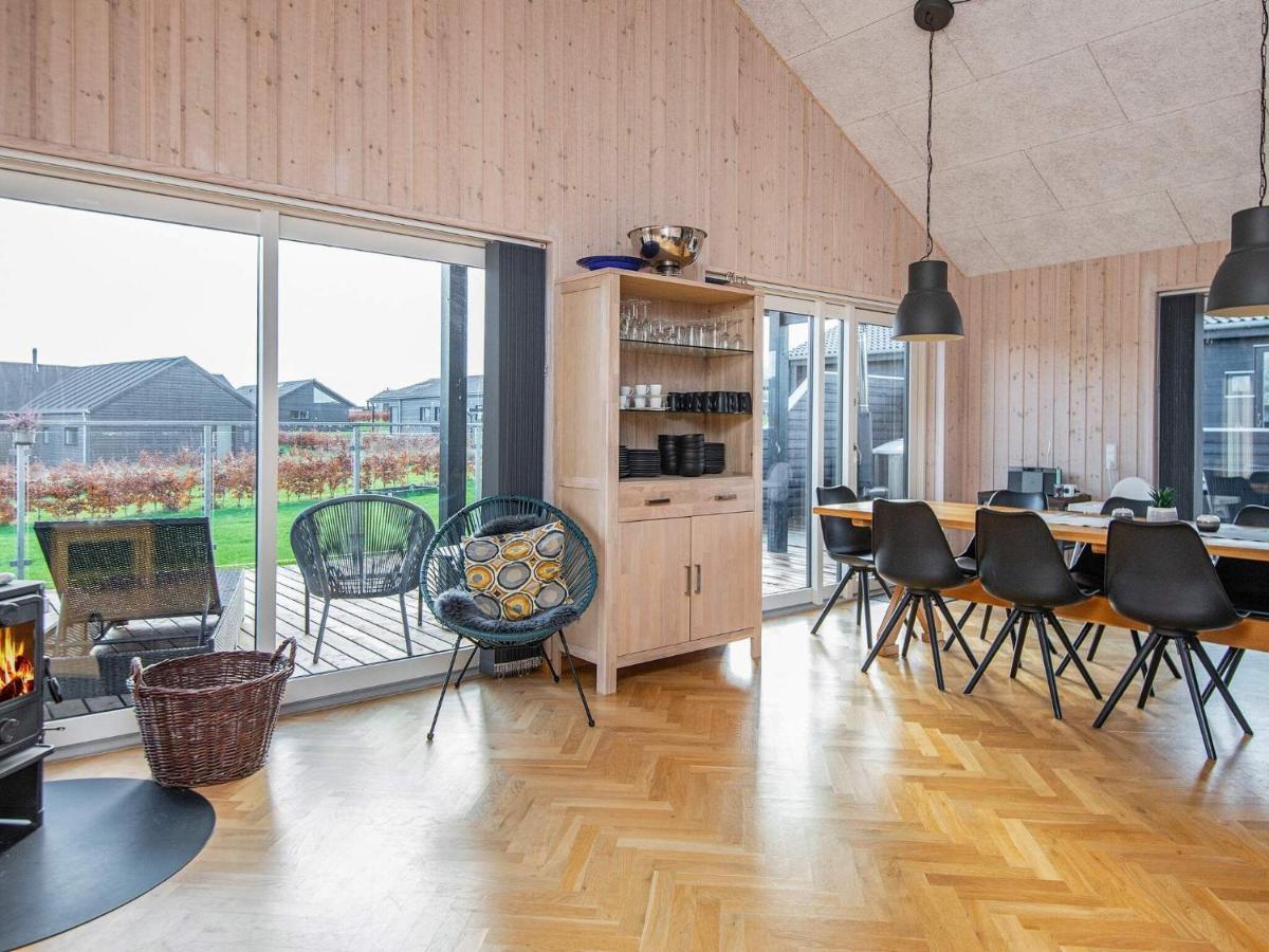 10 Person Holiday Home In הדרסלב מראה חיצוני תמונה
